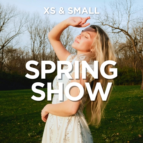 2/28 XS & S @ 4pm! 🌼 Like this Listing! Dani Daisy Show Notification